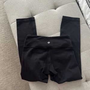 Size 2 crop lulu leggings